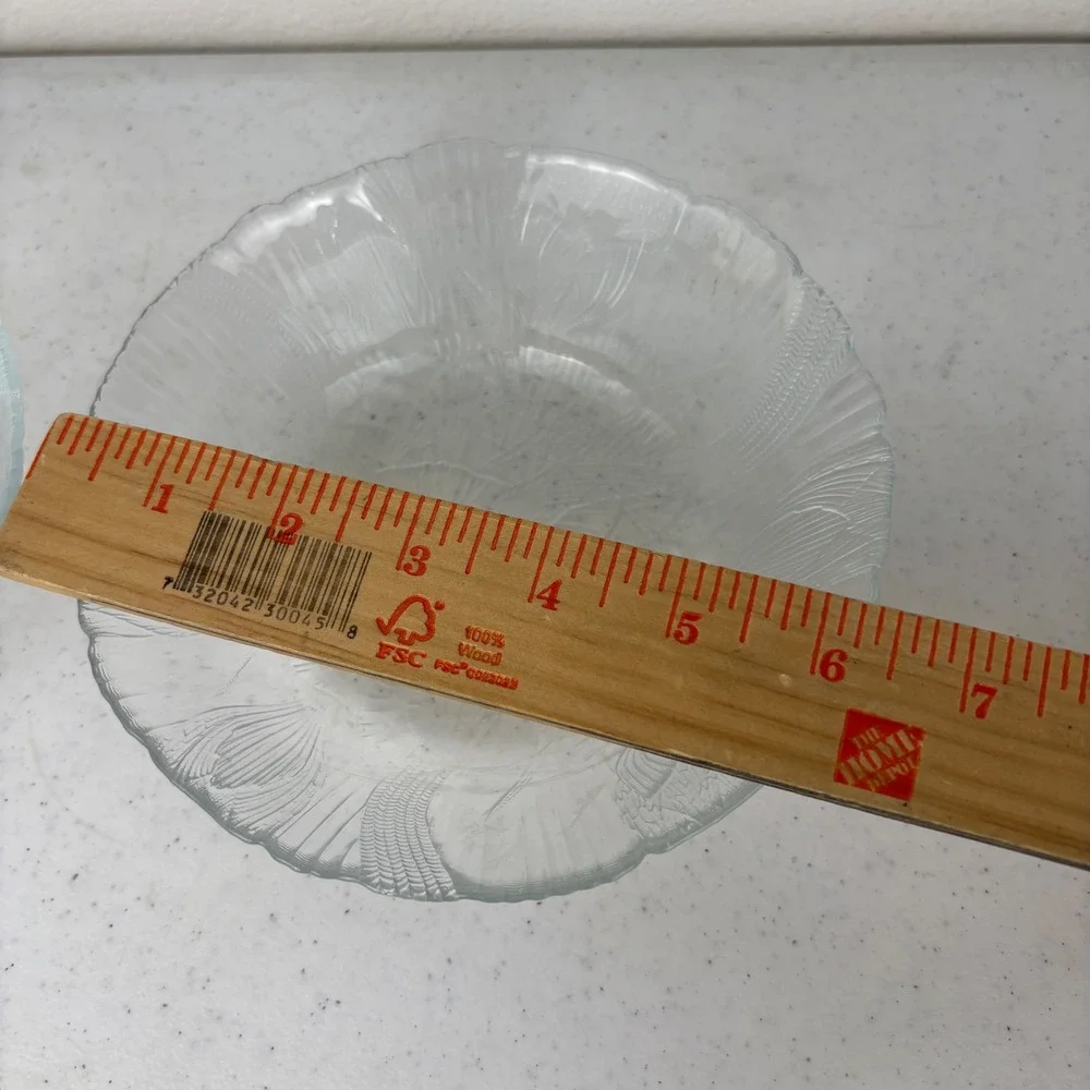 Set of 2  France‎ Canterbury Crocus Clear Glass Bowls Textured Floral Scalloped